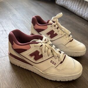 Lightly Worn new balance 550s women’s sneaker.